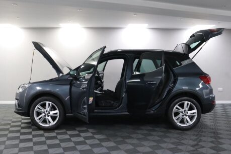 SEAT Arona TSI FR 5
