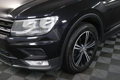 Volkswagen Tiguan SE NAV TDI BMT 4MOTION 40