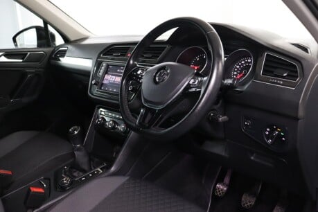 Volkswagen Tiguan SE NAV TDI BMT 4MOTION 3