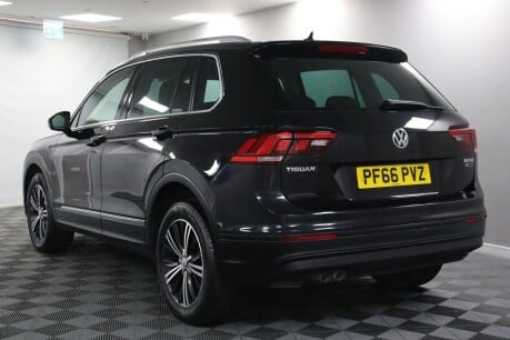 Volkswagen Tiguan SE NAV TDI BMT 4MOTION 10