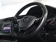 Volkswagen Tiguan SE NAV TDI BMT 4MOTION 12
