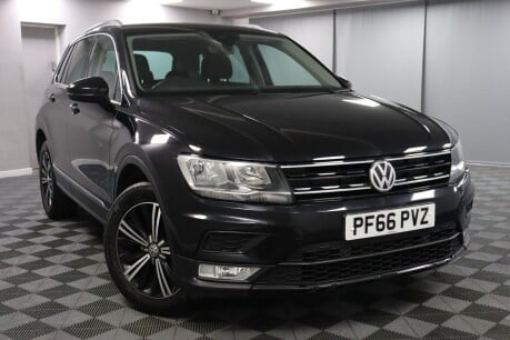 Volkswagen Tiguan SE NAV TDI BMT 4MOTION 19