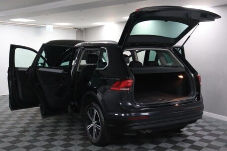 Volkswagen Tiguan SE NAV TDI BMT 4MOTION 21
