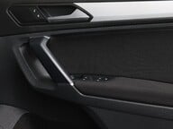 Volkswagen Tiguan SE NAV TDI BMT 4MOTION 36