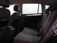 Volkswagen Tiguan SE NAV TDI BMT 4MOTION 42