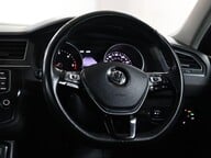 Volkswagen Tiguan SE NAV TDI BMT 4MOTION 46