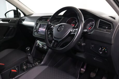 Volkswagen Tiguan SE NAV TDI BMT 4MOTION 3
