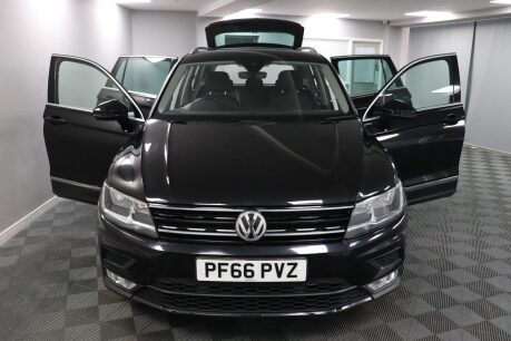 Volkswagen Tiguan SE NAV TDI BMT 4MOTION 7