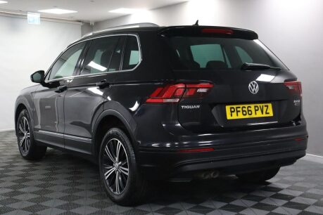 Volkswagen Tiguan SE NAV TDI BMT 4MOTION 10