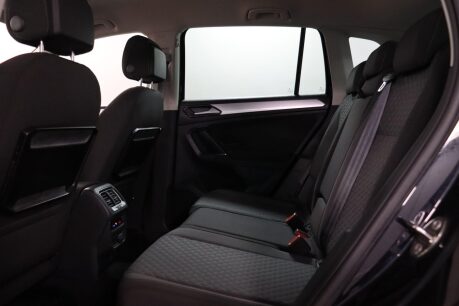Volkswagen Tiguan SE NAV TDI BMT 4MOTION 42
