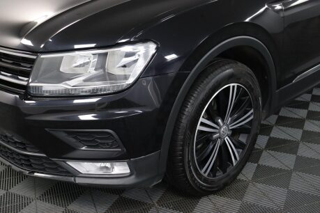 Volkswagen Tiguan SE NAV TDI BMT 4MOTION 31