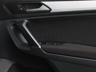 Volkswagen Tiguan SE NAV TDI BMT 4MOTION 36
