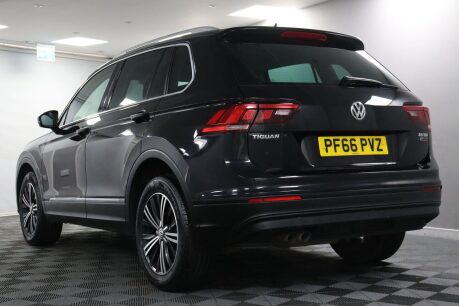Volkswagen Tiguan SE NAV TDI BMT 4MOTION 22