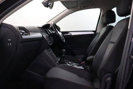 Volkswagen Tiguan SE NAV TDI BMT 4MOTION 43