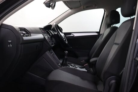 Volkswagen Tiguan SE NAV TDI BMT 4MOTION 37