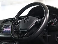 Volkswagen Tiguan SE NAV TDI BMT 4MOTION 34