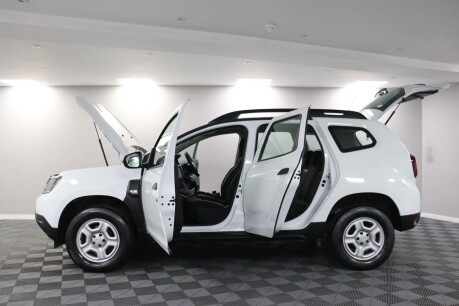 Dacia Duster ESSENTIAL TCE 4