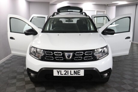 Dacia Duster ESSENTIAL TCE 7