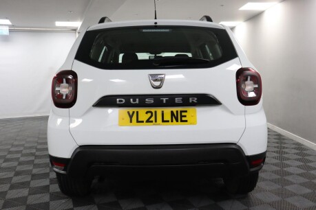 Dacia Duster ESSENTIAL TCE 8