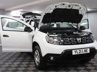 Dacia Duster ESSENTIAL TCE 15