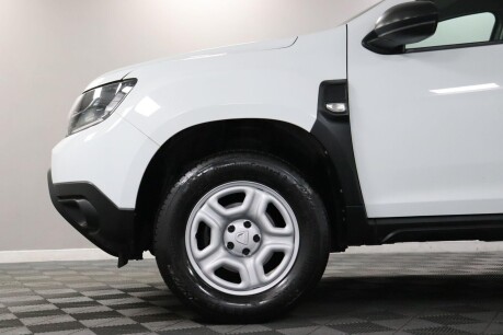 Dacia Duster ESSENTIAL TCE 27