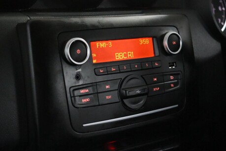 Dacia Duster ESSENTIAL TCE 37