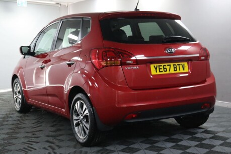 Kia Venga 4 10
