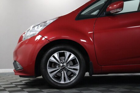 Kia Venga 4 27