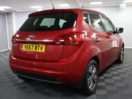 Kia Venga 4 11