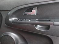 Kia Venga 4 36