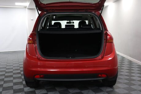Kia Venga 4 14