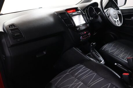 Kia Venga 4 34