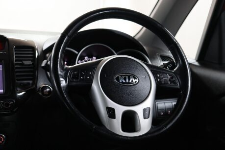 Kia Venga 4 32