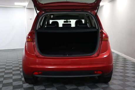 Kia Venga 4 31