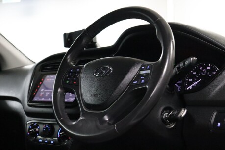 Hyundai i20 MPI SE 12