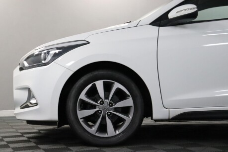 Hyundai i20 MPI SE 27