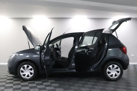 Dacia Sandero AMBIANCE SCE 4