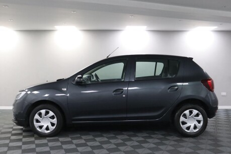 Dacia Sandero AMBIANCE SCE 18