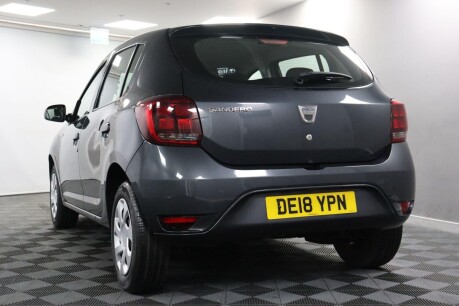 Dacia Sandero AMBIANCE SCE 29