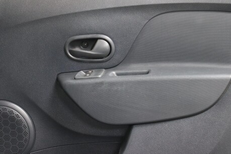 Dacia Sandero AMBIANCE SCE 36