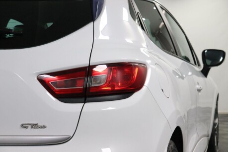 Renault Clio DYNAMIQUE S NAV DCI 23