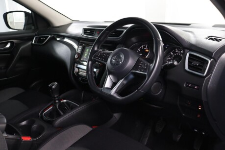Nissan Qashqai DIG-T N-CONNECTA 3