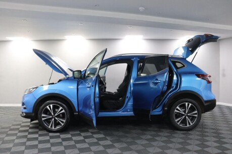 Nissan Qashqai DIG-T N-CONNECTA 4