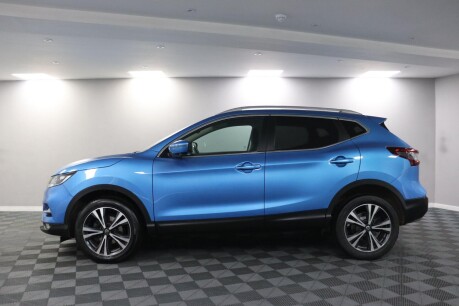 Nissan Qashqai DIG-T N-CONNECTA 18