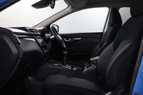 Nissan Qashqai DIG-T N-CONNECTA 43