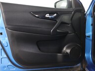 Nissan Qashqai DIG-T N-CONNECTA 44
