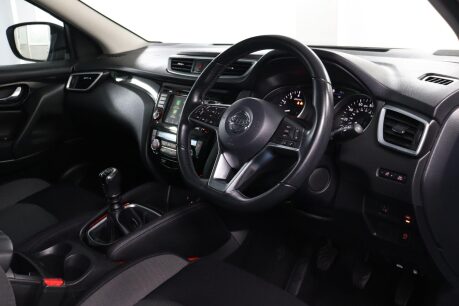 Nissan Qashqai DIG-T N-CONNECTA 3
