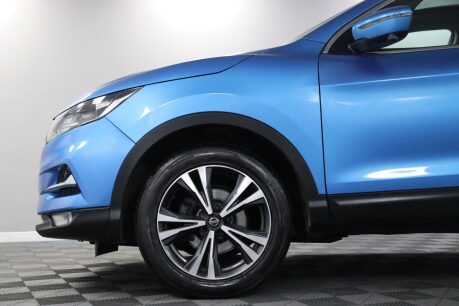 Nissan Qashqai DIG-T N-CONNECTA 27