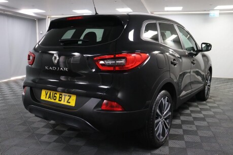 Renault Kadjar SIGNATURE NAV TCE 11