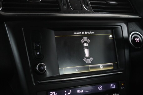 Renault Kadjar SIGNATURE NAV TCE 38
